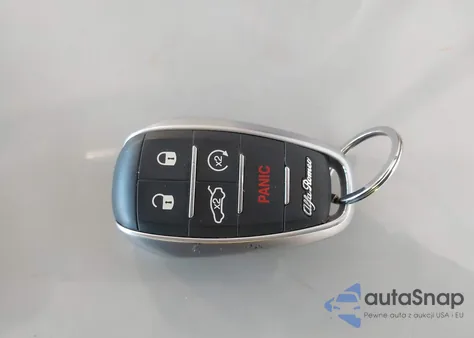 2018 Alfa Romeo Stelvio Awd из США, поврежденный, VIN ZASFAKAN4J7B67037